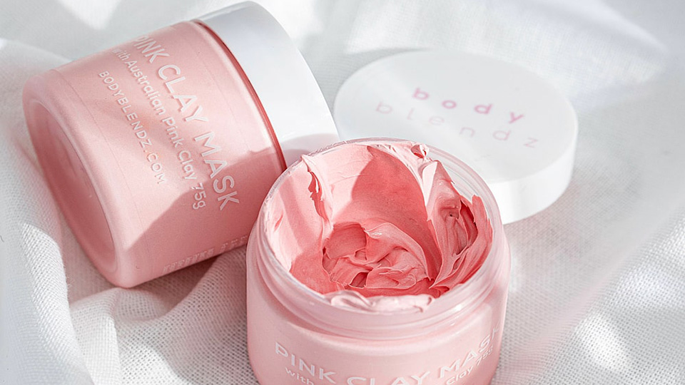 The Bodyblendz Pink Clay Mask Clears Out Blackheads & Acne